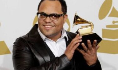 The Story Of Israel Houghton