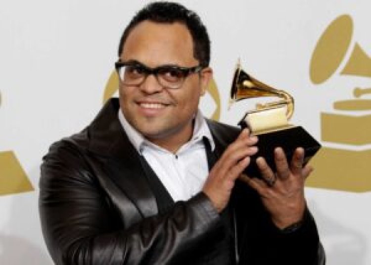 The Story Of Israel Houghton