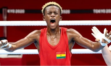 Samuel Takyi should build reputation by fighting the best in Ghana – Joshua Clottey