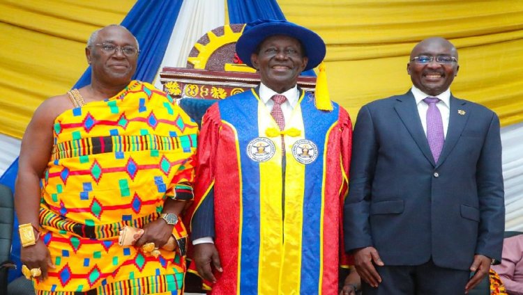 Dr. Bawumia eulogises Dr. Addo Kufuor as he becomes new Chancellor of KsTU