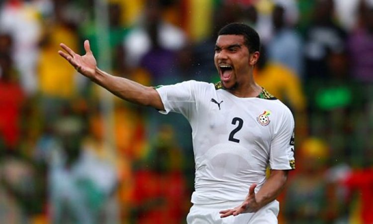 Kwesi Appiah graduates from UK university