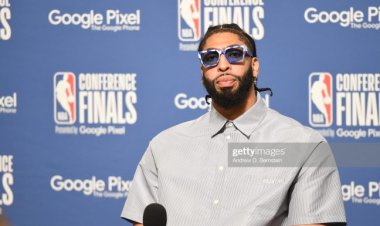 NBA: Anthony Davis signs three-year, $186 million contract extension with LA Lakers