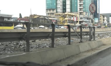 Monday downpour throws up waste from Odaw river, leaves ‘filthy’ spectacle at Nkrumah Circle